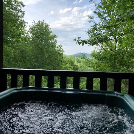 Black Bear Cove Gatlinburg Εξωτερικό φωτογραφία